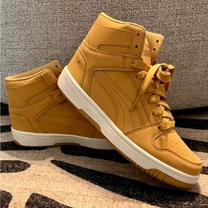 Puma Big Boy’s Rebound Layup Nubuck Jr Sneakers -Taffy-Team Gold-Marshmallow